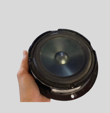 HARMAN KARDAN LOGIC 7 SPEAKER